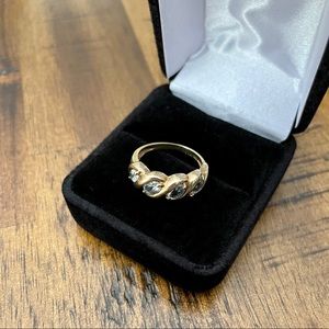 10k yellow gold aquamarine ring
